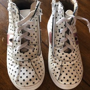 Old soles hightop toddler girl star shoe.   Size 9